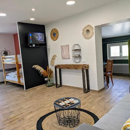 Maison Garde Barriere Holiday home Arcis-sur-Aube