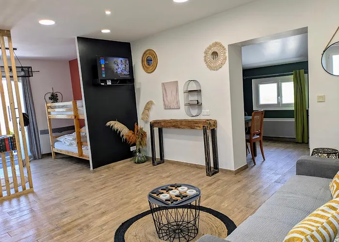 Maison Garde Barriere Holiday home Arcis-sur-Aube